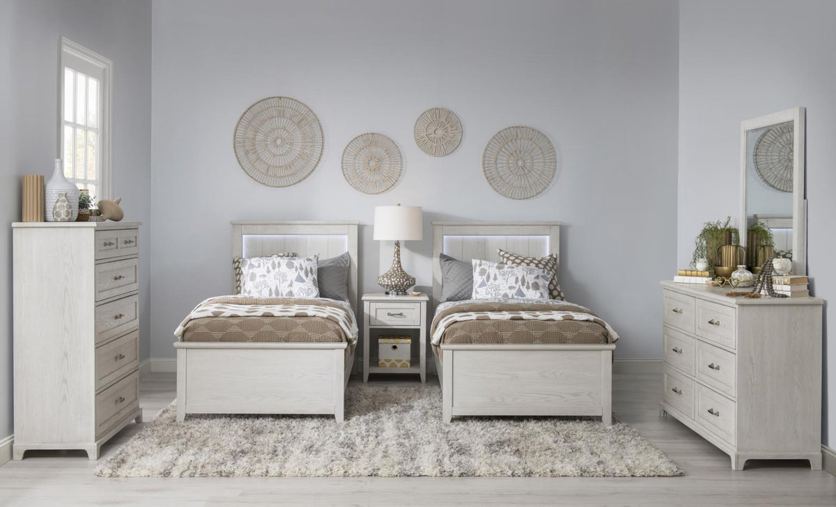 Ashton Panel Bed
