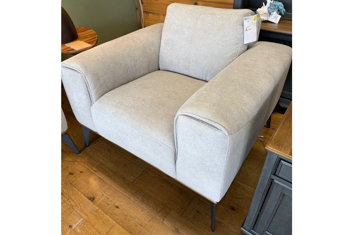Pietro Fog Chair