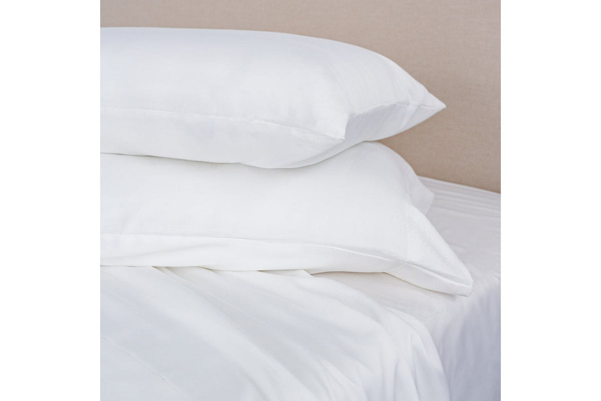 Cariloha Classic White Bamboo Pillowcase Set